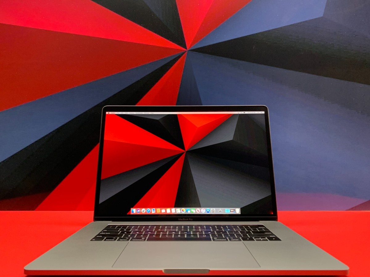Apple MacBook Pro 15 i9 - 32GB 1TB SSD TOUCH BAR 4.8GHz -6 Apple MacBook Pro 15 i9 - 32GB 1TB SSD TOUCH BAR 4.8GHz -6