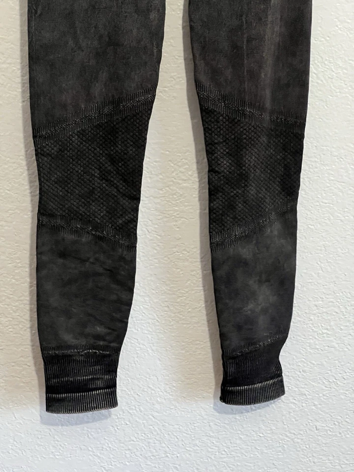 One5one S/M Distressed Look Gray sports Leggings dance Athleisure Yoga Layers - Image 3 of 4