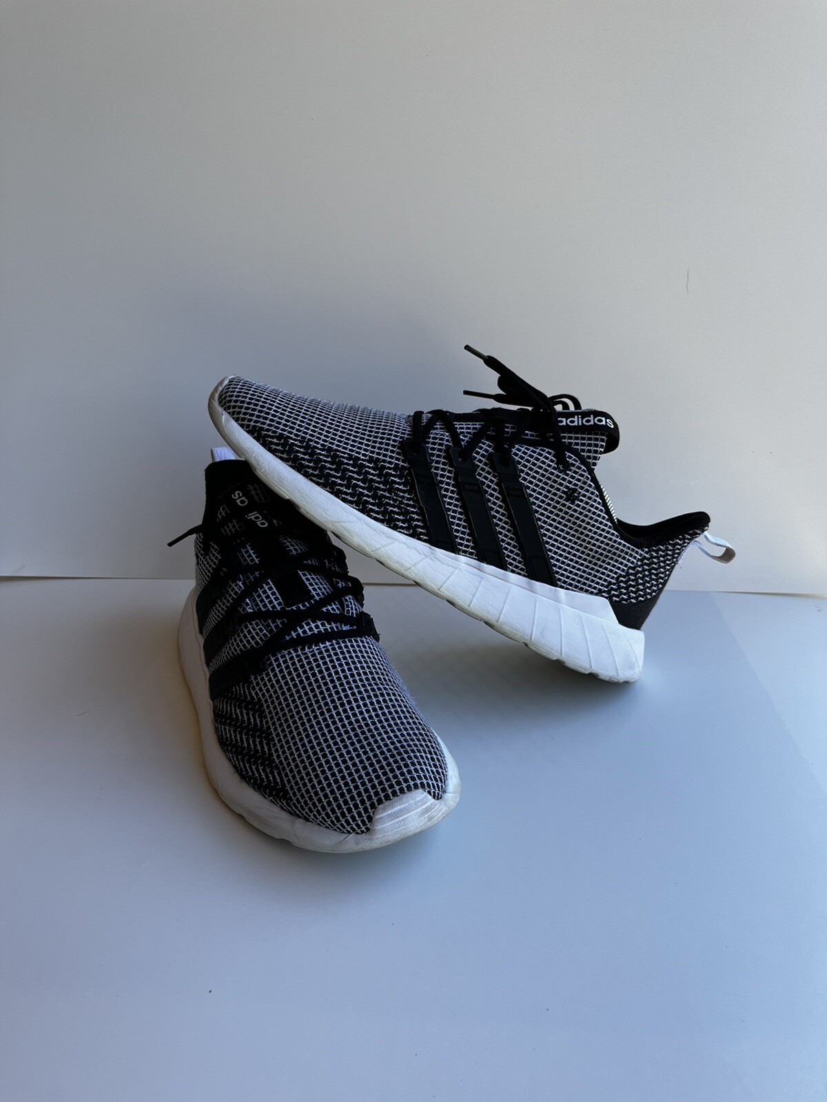 Adidas Men's 11 Questar Flow Gray Black White Running… Gem