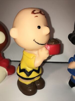 SNOOPY。ソフビ。 50年代の「スヌーピー」ソフビ 復刻発売 | HIGHSNOBIETY.JP
