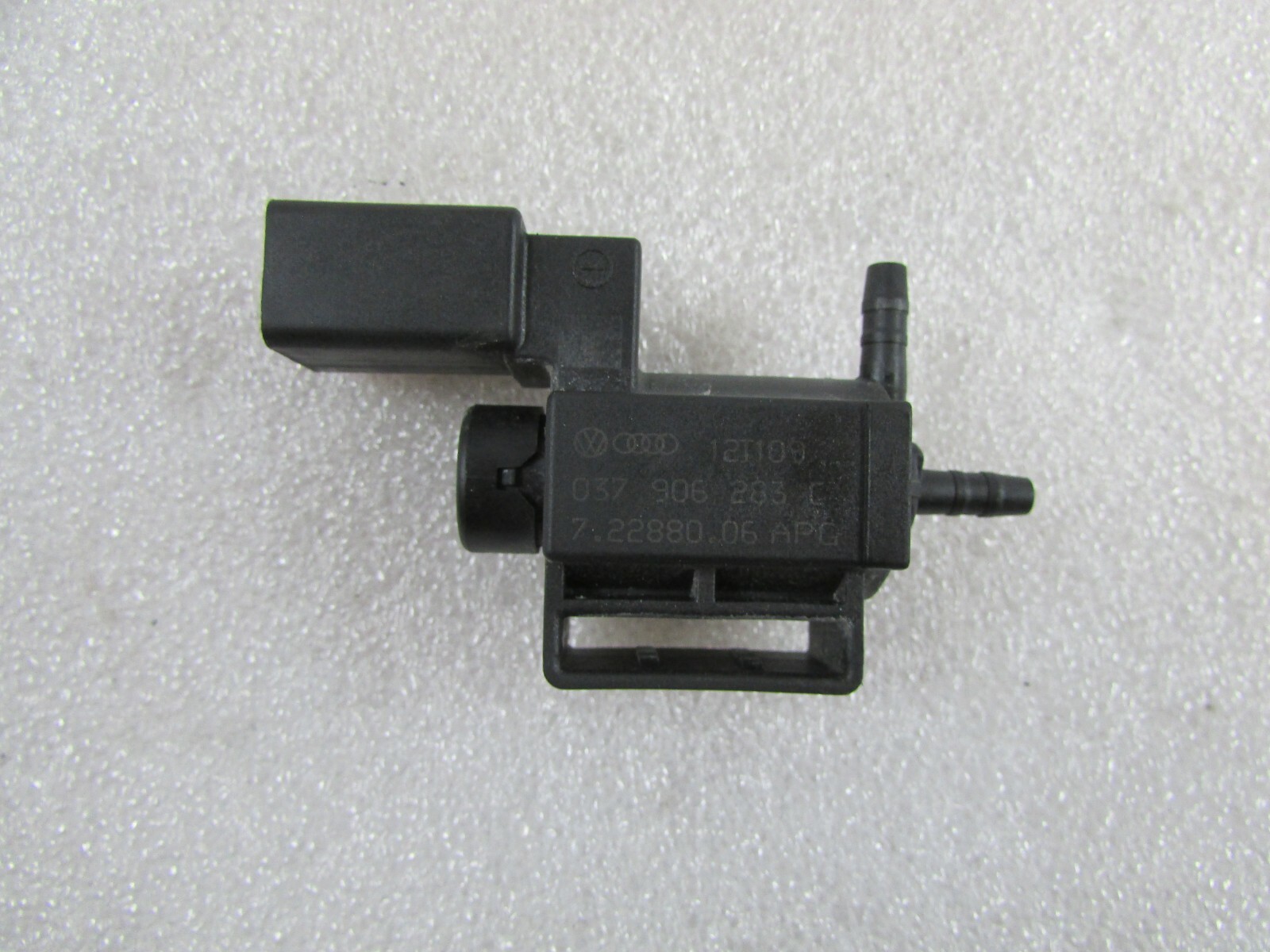 Lamborghini Aventador LP-700, Air Electronic Switch Valve, Used, P/N 037906283C