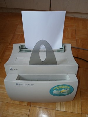 HP LaserJet 1100 Laserdrucker  parallel C4224A Drucker  Schwarz/Weiß  Neue Toner