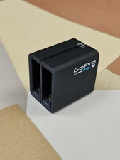 GoPro Dual Battery Charger for HERO4 Black & Silver Cameras – AHBBP