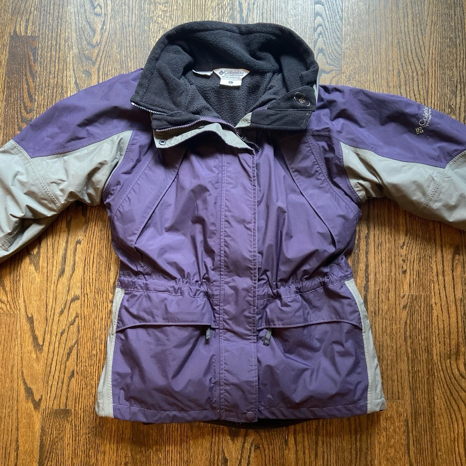 Vintage mens xl Columbia Sportswear purple and grey ski jacket!!