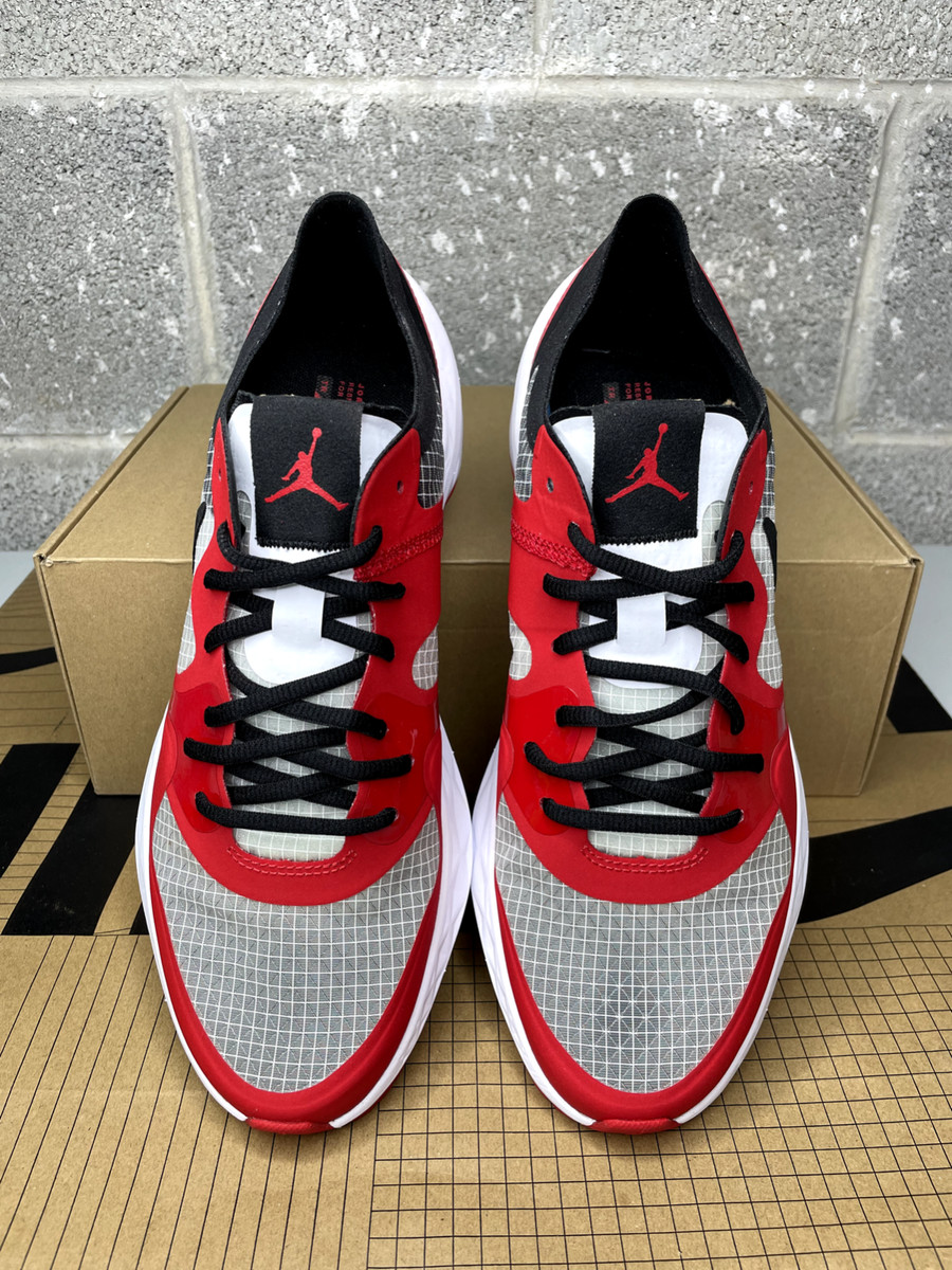 jordan air zoom runner