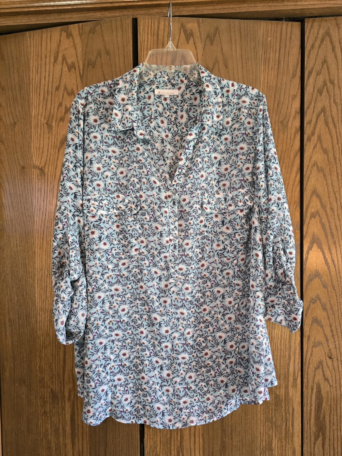 Skies Are Blue Blue Floral V-neck Collared Top Women's 2X Pre-owned EUC