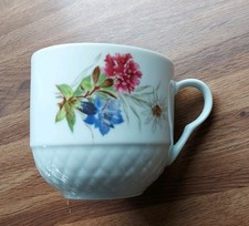 Tasse weiß mit Blumenmuster, Porzellan von Kronester Bavaria