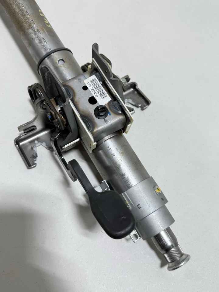 Mercedes Benz Sprinter 2007-2018 columna de dirección eje junta fabricante original 22 k millas #6437 Foto 4 de 4