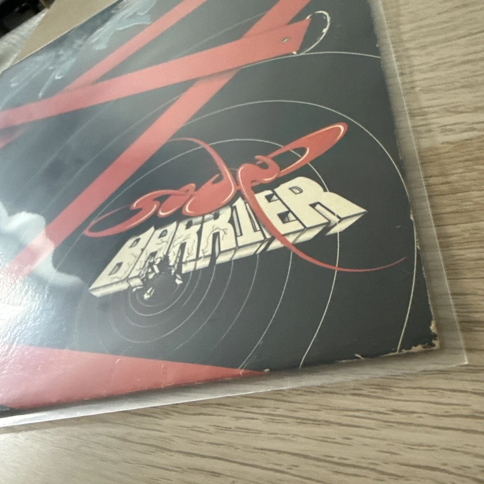 RARE Sound Barrier - Born To Rock 1984 Vinyl Pit Bull Records PBR-002 w/Insert Foto 3 de 4