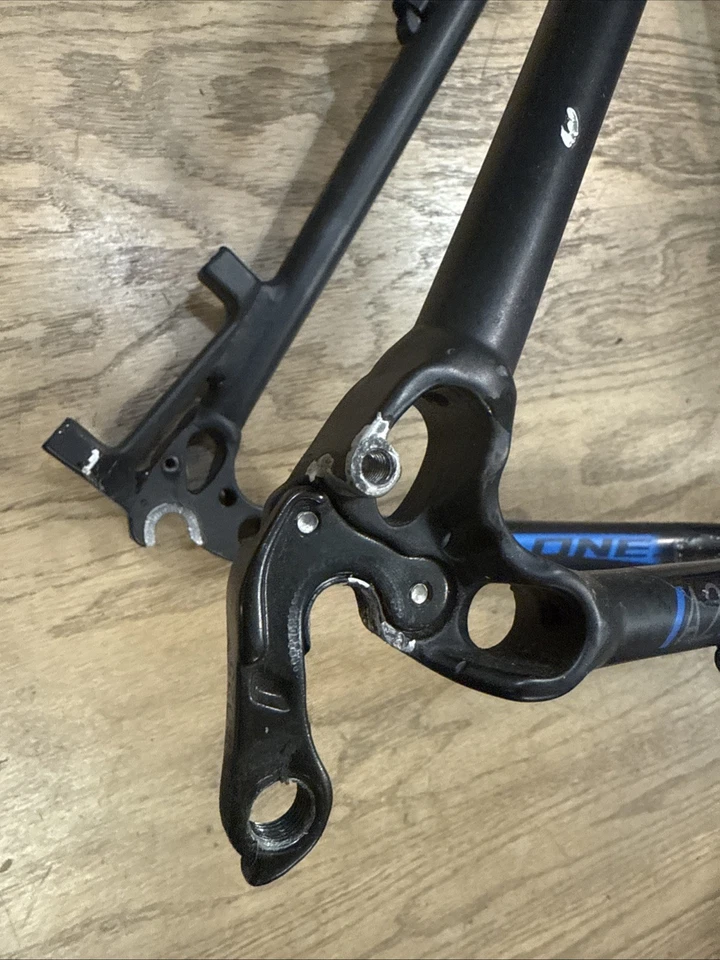 Cuadro de freno de disco para bicicleta de carretera Fuji Sportif 1.0 LE Endurance 58 grande negro 2016 Foto 2 de 4