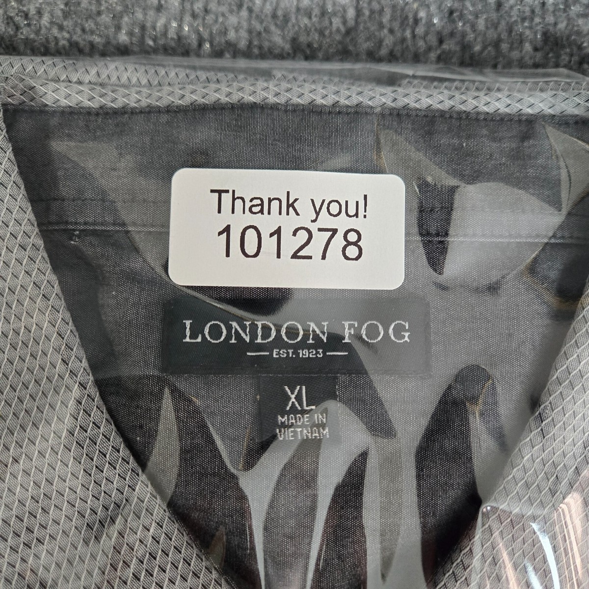London Fog Men's Button-Up Long Sleeve Grey Mesh Pattern Shirt
