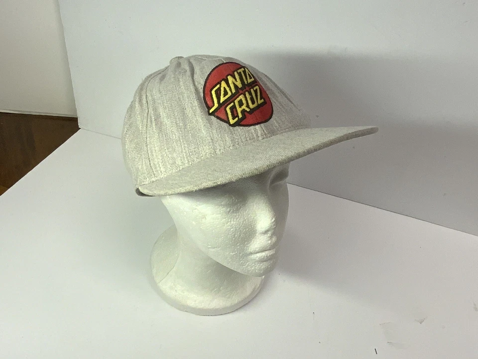 Gorra de béisbol Santa Cruz para hombre 6 7/8-7 1/4 informal 210 ajustada gris con logotipo clásico Foto 2 de 4