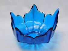 Vtg MCM Viking Wayne Husted Bluenique Glass Lotus Bowl 6.25" Diameter