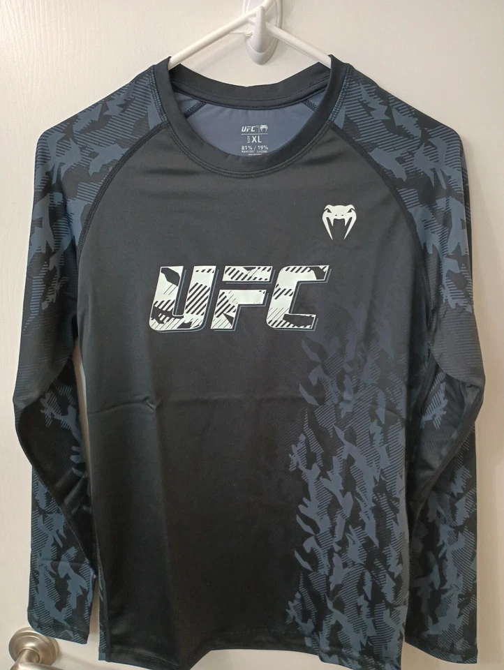 UFC Venum autêntico masculino preto manga longa rashguard (XL) novo com etiquetas - Imagem 2 de 4