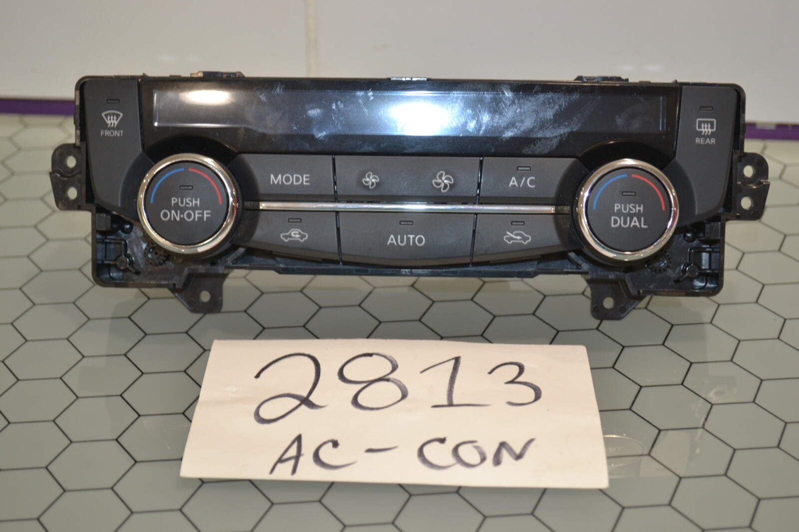 14 15 16 Nissan Rogue AC and Heater Control Used Stock #2813-AC
