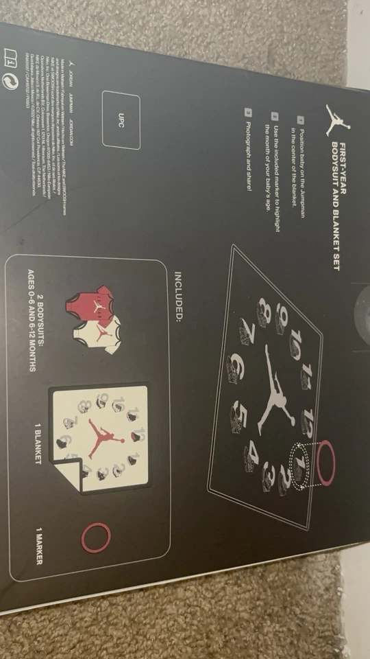 Conjunto de 3 piezas de body y manta rojo Jordan talla 0-3 meses Foto 2 de 2