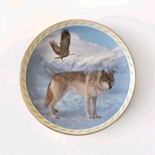 Bradford Exchange Masters of the Land and Sky Wolf Porcelain Collector Plate