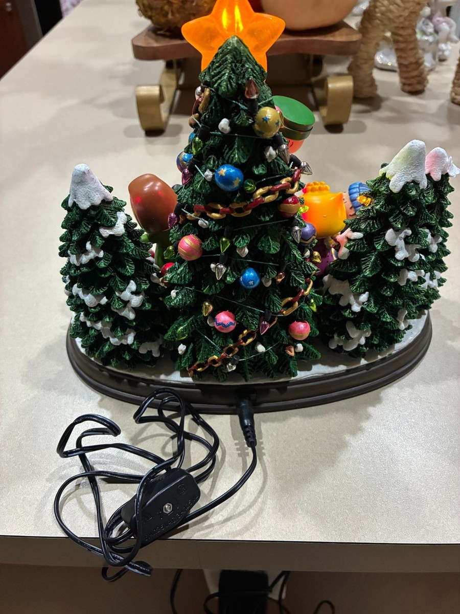 Danbury Mint Peanut Gang “Christmas Time Is Here” Electrical