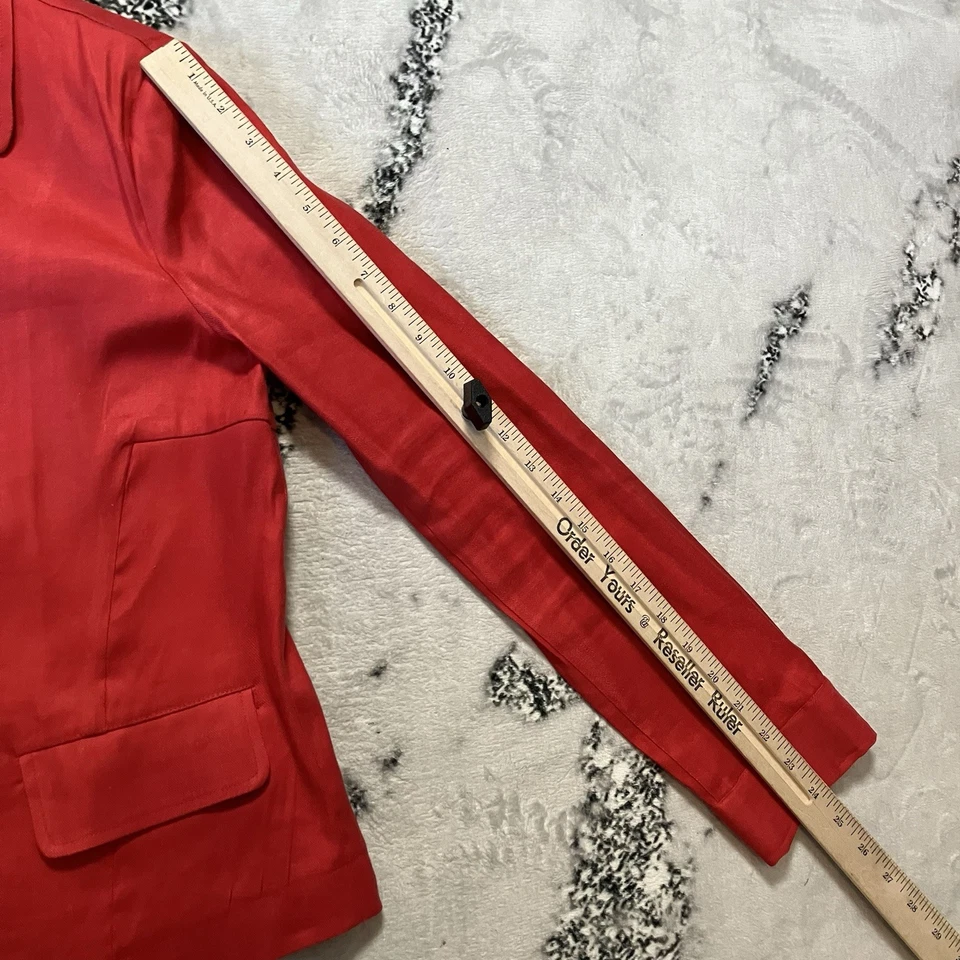 Chaqueta Cabi para Mujer Talla Mediana San Valentín Rojo Mezcla de Lino Almohadillas para el Hombro con Botones Foto 2 de 4