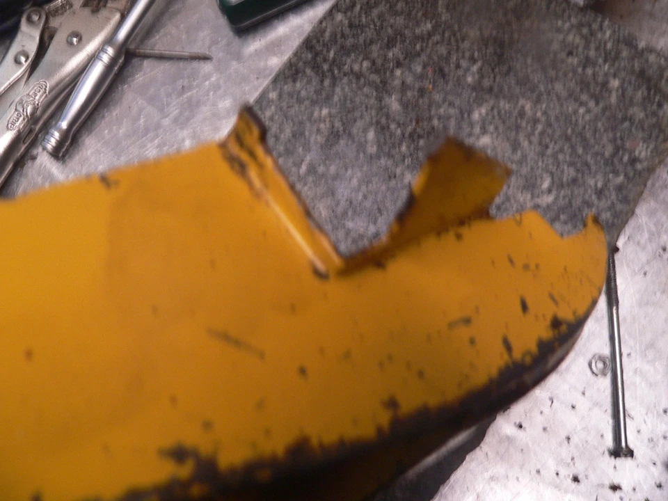 Partner Mini P Chainsaw Clutch / Bar Cover - Image 2 of 2