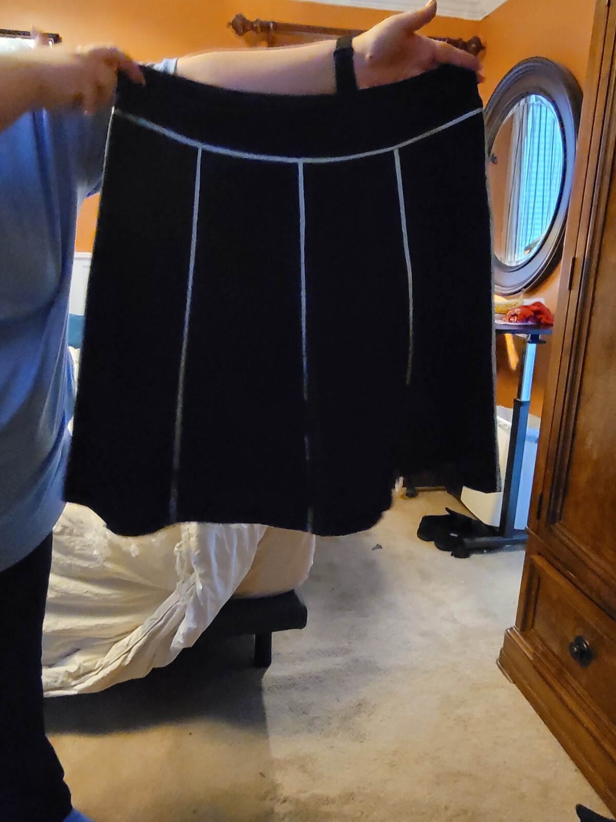 Picture 1 of 2