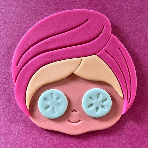 Edible PAMPER FACE SPA DAY Fondant Birthday Cake topper Mums Mothers gift - Picture 2 of 9