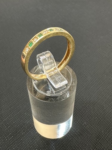 Fine Band Diamonds and Emeralds Ring, Yellow Gold 18K -Women. SALE !!- Ref 718 - Picture 2 of 8