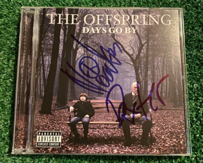 THE OFFSPRING SIGNED DEXTER HOLLAND & NOODLES AUTOGRAPH DAYS GO BY