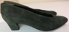 Bally Women s Classic/Vintage Dress Pumps 8M Green Suede Leather