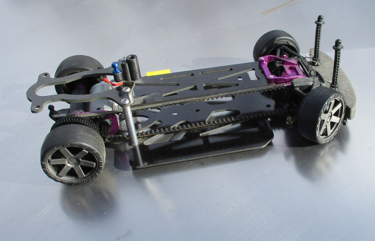 HPI Micro RS4 1/18 Carbon Fiber Rolling Chassis w/ Aluminum HPI Micro RS4 1/18 Carbon Fiber Rolling Chassis w/ Aluminum