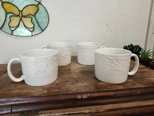 Lynn's China (4) White Flat Cups Coffee Mugs 3.25" Fruit And Leaves Pattern 