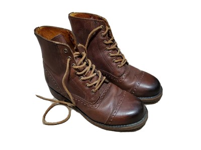 brogue cap toe boot