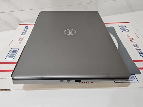 DELL PRECISION 7750 1920X1080 FHD I7-10875H 512GB 64GB RAM RTX 4000 READ - Picture 13 of 17