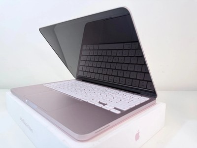 2026 Apple MacBook Neo 13'' A18 Pro 5C GPU 4.0GHz 8GB RAM 256GB SSD - Blush