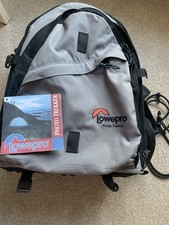 Lowepro Photo Trekker Camera Backpack with Compartments In Excellent Condition