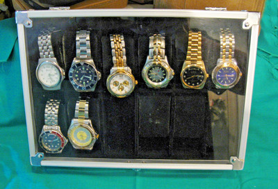CASE OF 8 MEN'S WATCHES - INVICTA, ARMITRON, MORE  ALL R WORKING WELL