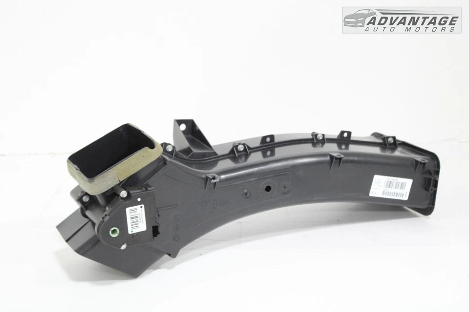 2015-2020 CHEVROLET SUBURBAN REAR AIR DISTRIBUTION DUCT VENT W/ AC ACTUATOR OEM - Image 3 of 4