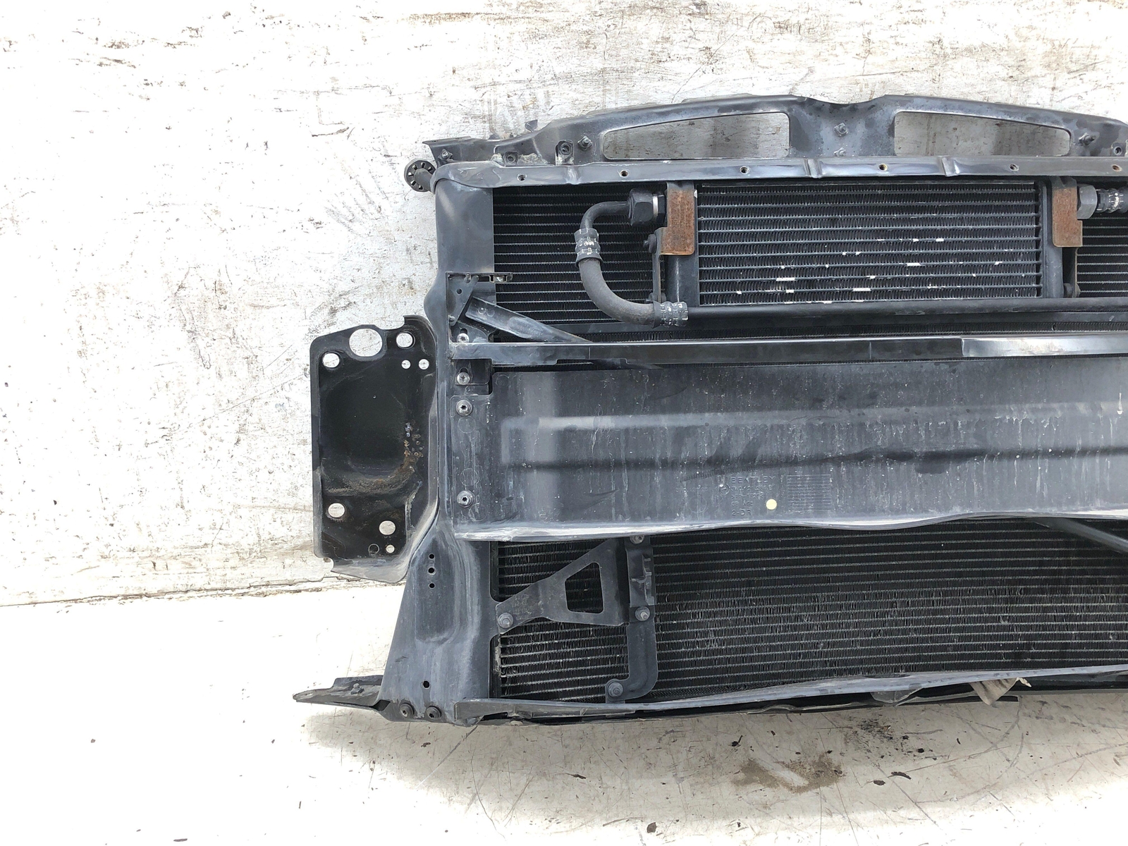 2006-2012 BENTLEY CONTINENTAL FLYING SPUR 6.0L RADIATOR COOLING FAN SUPPORT SET