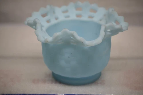 VINTAGE LIGHT BLUE SATIN GLASS FENTON BASKET TRINKET BOWL LATTICE EDGE NO CHIPS
