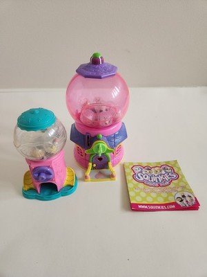 Lot Of Squinkies Gumball Surprise Playhouse Playset 2 Dispensers 16 Figurines
