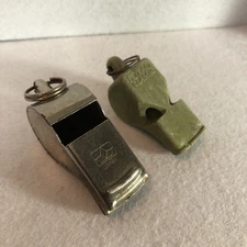 Two Whistles Japan Metal & Plastic Fox 40 Canada