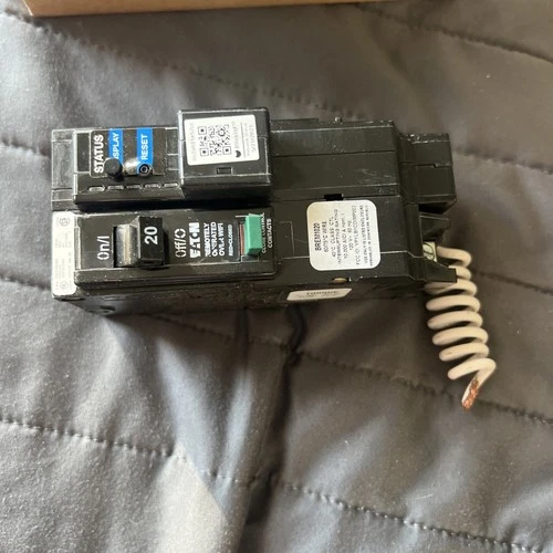 Eaton Energy Management Circuit Breaker BREM1020 Single Pole 20 Amp NEW!