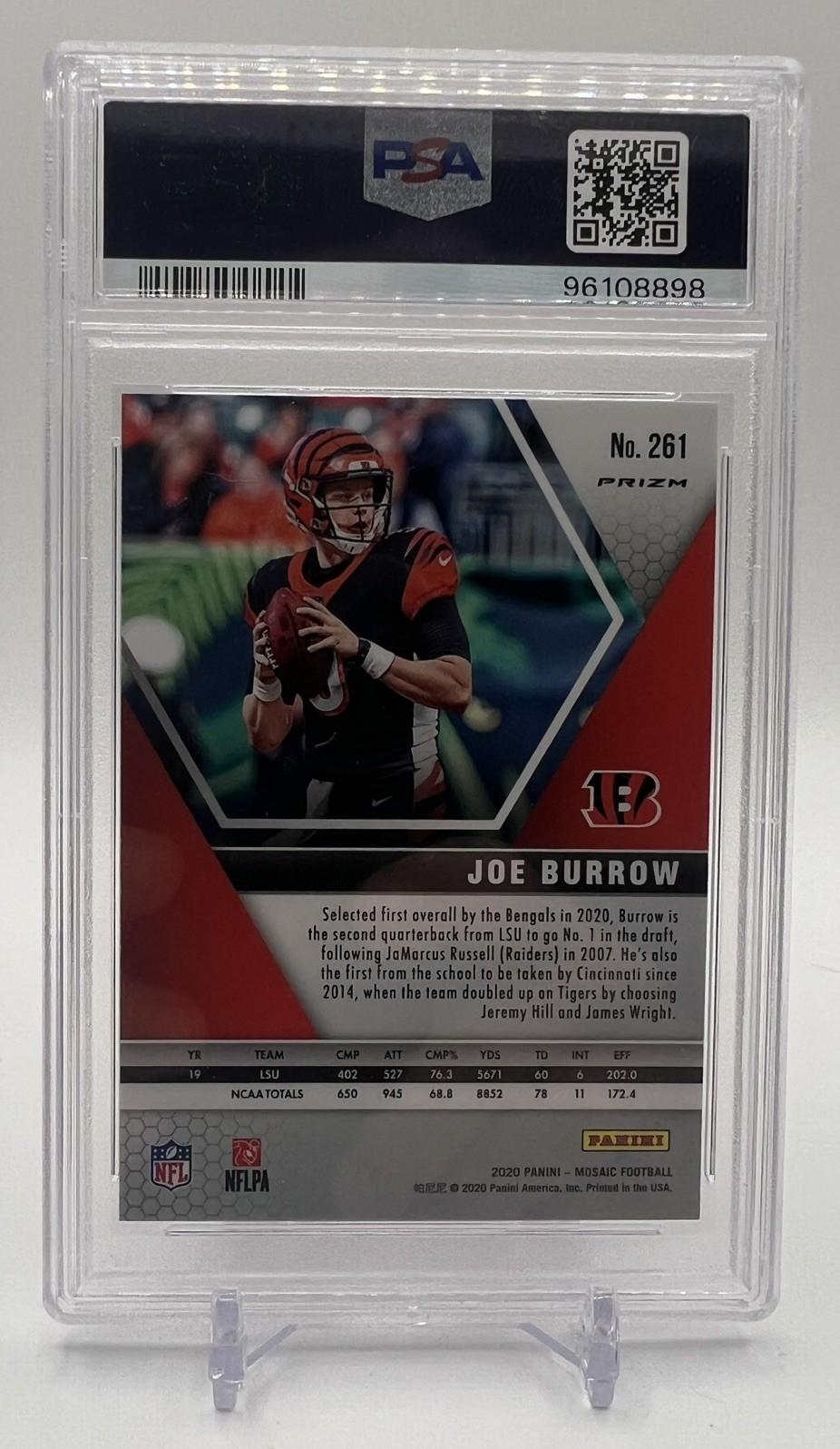 2020 Panini Mosaic NFL Debut Reactive Blue #261 Joe Burrow Rookie Card PSA 10 view 2