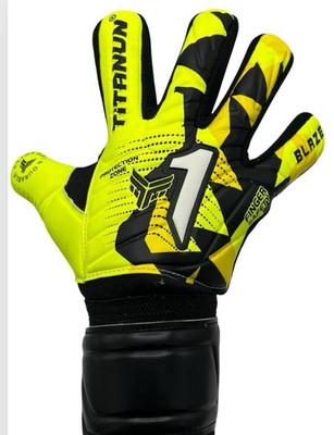 TITANUN BLAZE goal keeper , goalie , finger safety soccer gloves size 7