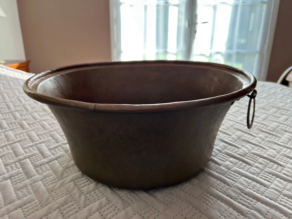 Bassin en Cuivre, 18ème Siècle en vente sur