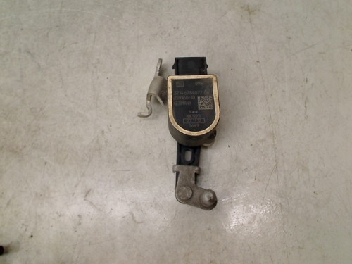 NIVEAUSENSOR LEVEL SENSOR BMW 1 serie (F20) 2012 37146784072 / 6784072