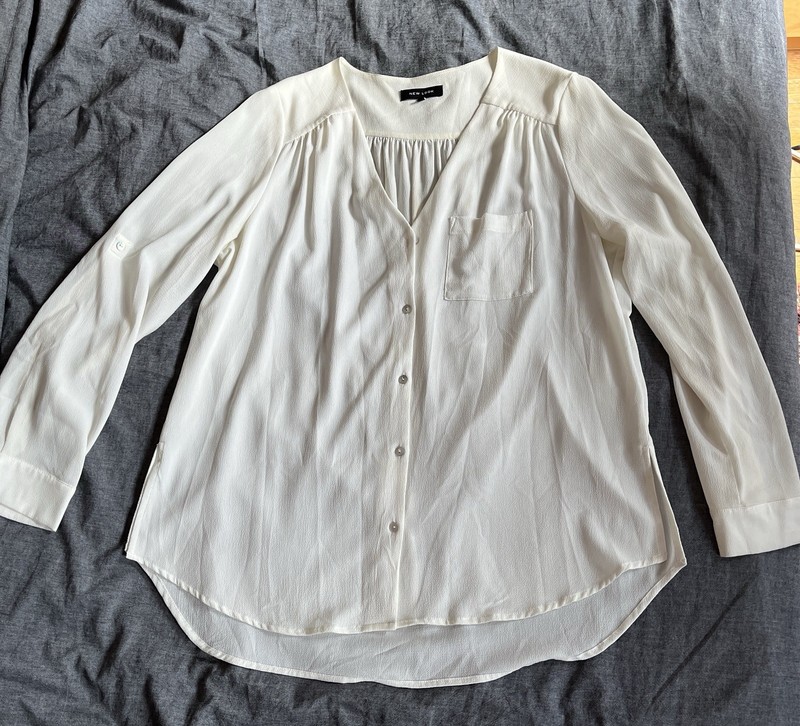New Look Women’s Cream Blouse. Long Sleeves. Semi-Sheer. Size US12/UK14
