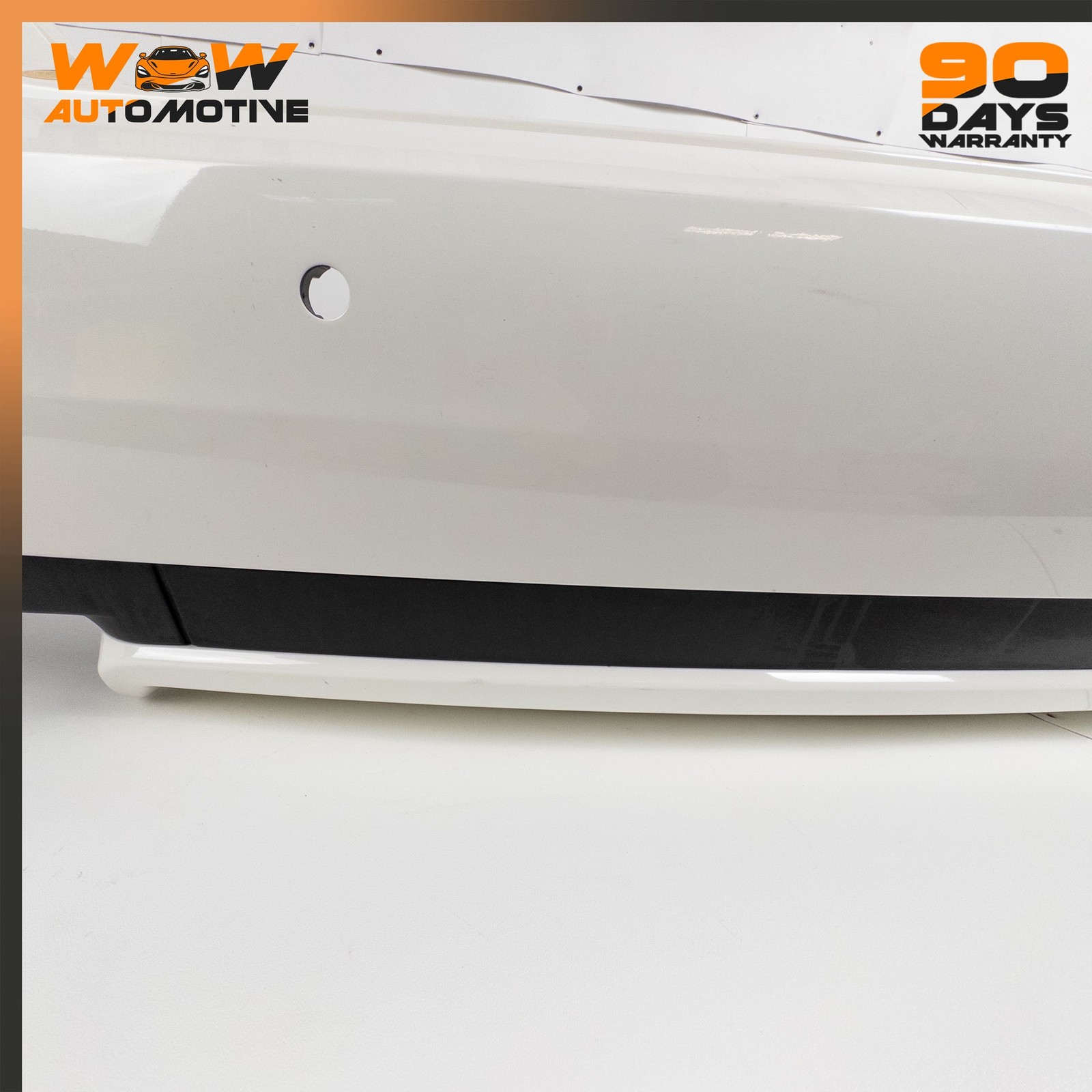 13-19 MASERATI QUATTROPORTE GTS REAR BUMPER COVER REFLECTOR ASSEMBLY WHITE OEM