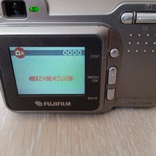 Fujifilm  FinePix 2600 Zoom 2.0MP Digital Camera Tested 0246