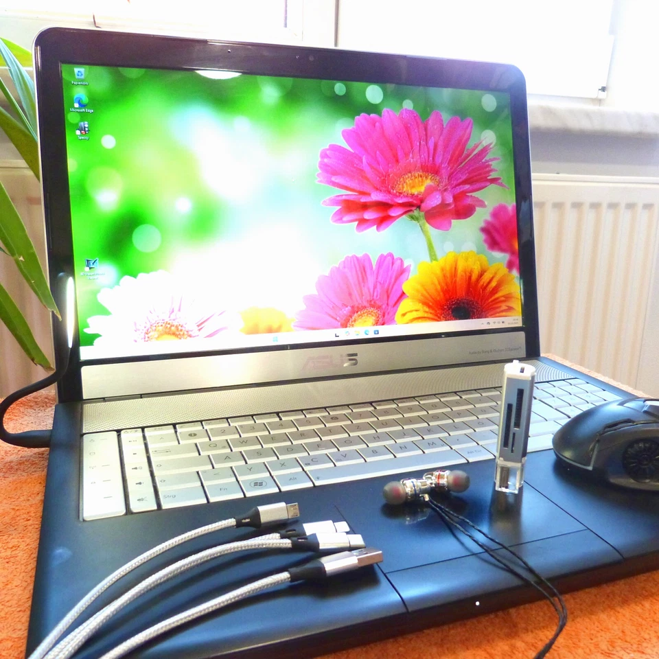 Asus N75s PREMIUM 17 Zoll FULLHD BLURAY 1TB SSD Windows 11 Bang Olufsen 16GB RAM